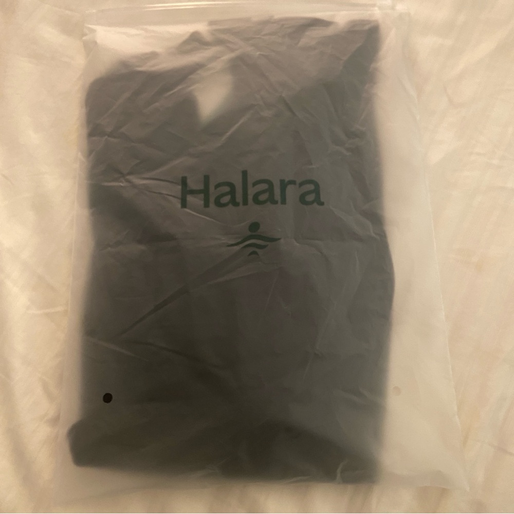 NWT Halara One-Shoulder Long Sleeve Asymmetrical Casual Shirt Small - Picture 12 of 12